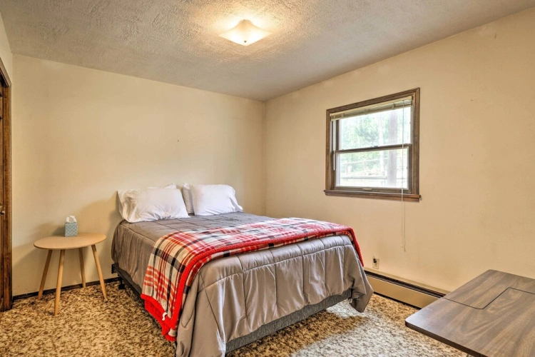 4 Bedrooms Cottage
