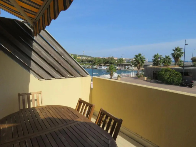 Appartement Sète, 1 pièce, 4 personnes - FR-1-472-121