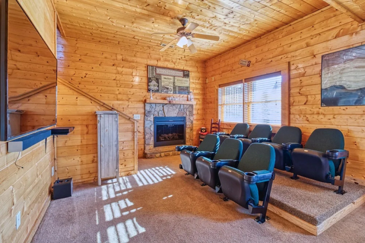 Smoky Mountain Retreat by Vtrips