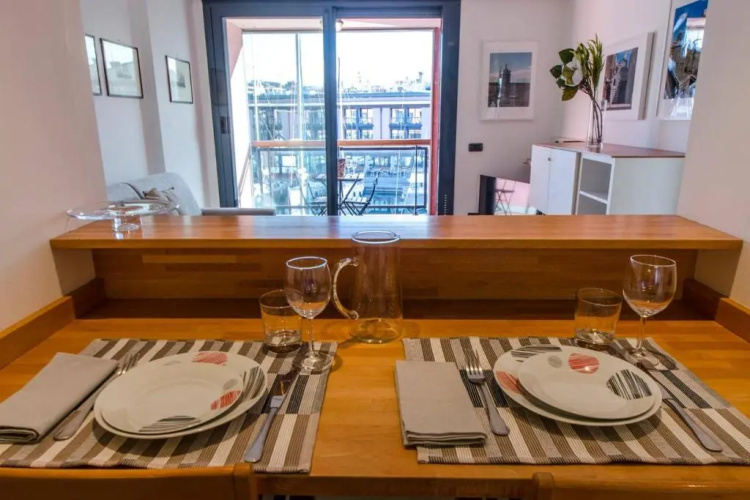 ALTIDO Exclusive Seaview Flat for 4, in central Genoa