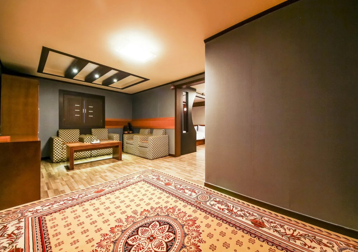 J Hotel Suwon