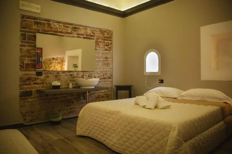 Economy Triple room