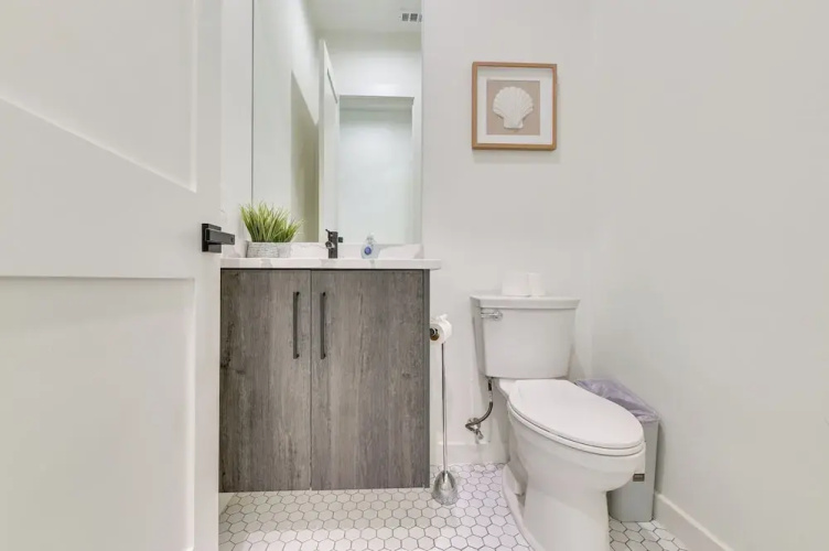 Modern & Spacious Home 3 Mi to Downtown Dallas!