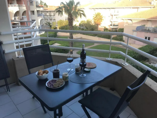 80pa111 Port Fréjus