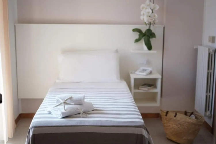 Standard Single room