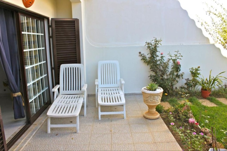 2 Bedrooms Cottage