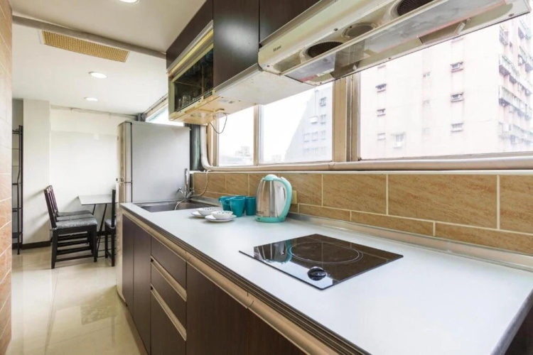 SHAKA Apartment