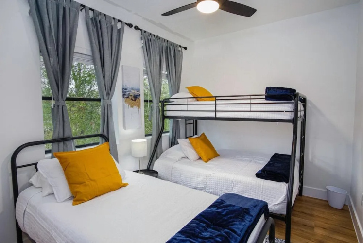 Amazing Indeed 3BR Only 5 Minutes From Downtown