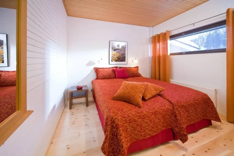 4 Bedrooms Apartment