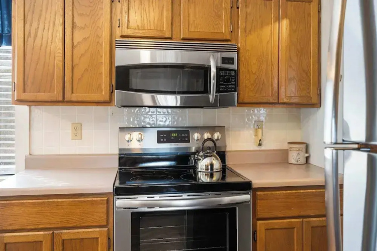 Windjammer Cottage - Branson