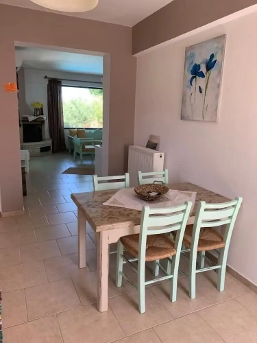 3 Bedrooms Villa