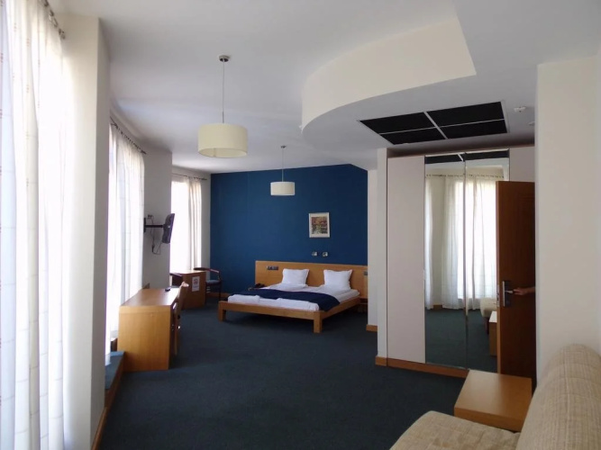 Universal Hotel