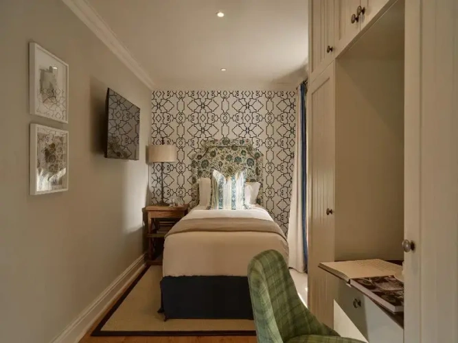 4 Bedrooms Villa