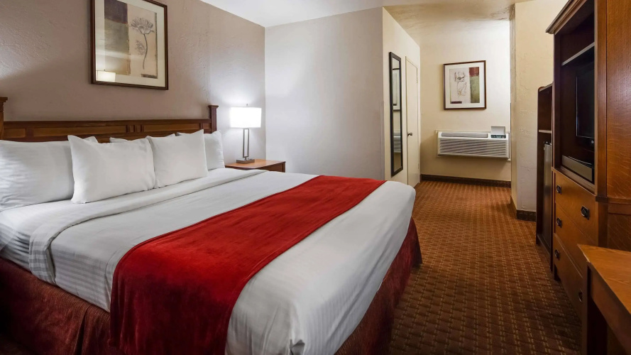 Blythe Hotel