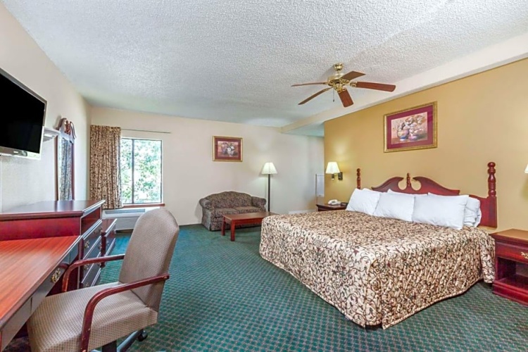 Deluxe Double Suite