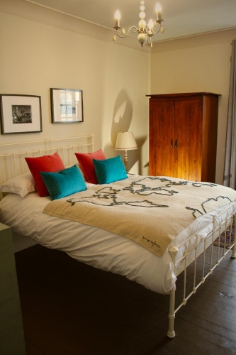 Standard Double room with street view