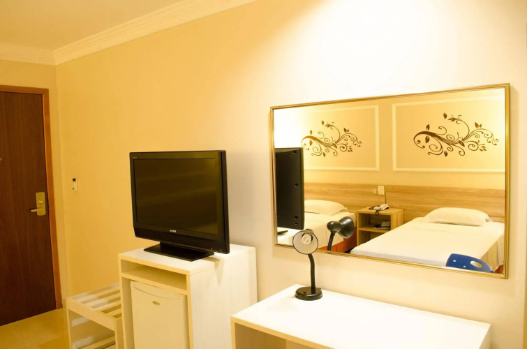 Atalanta Hotel