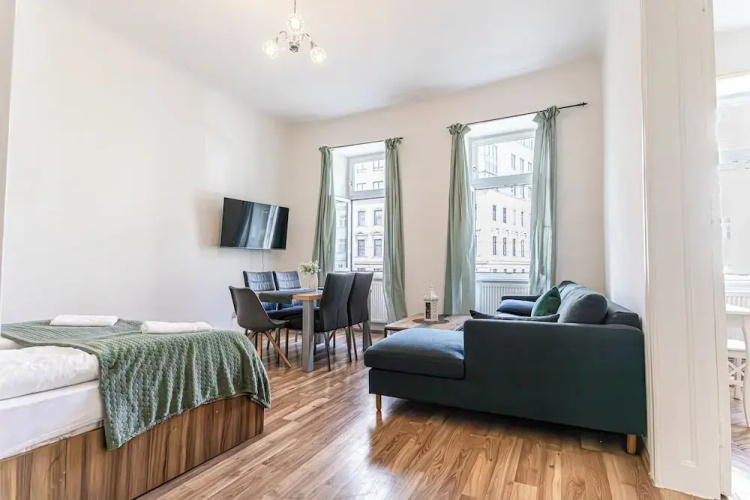 Modern 2BR Apartment Central Long Stay