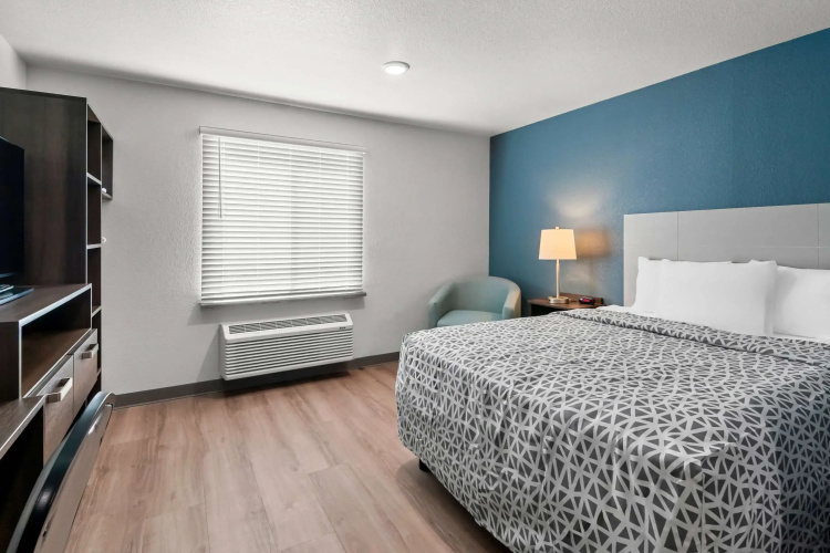 Woodspring Suites Waco South