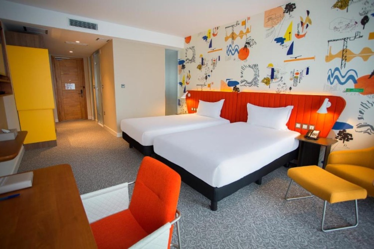 Standard Twin room
