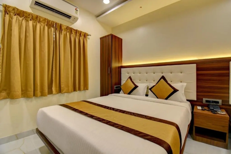 Superior Triple room