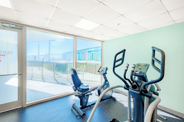 Sea Breeze 1010 Penthouse