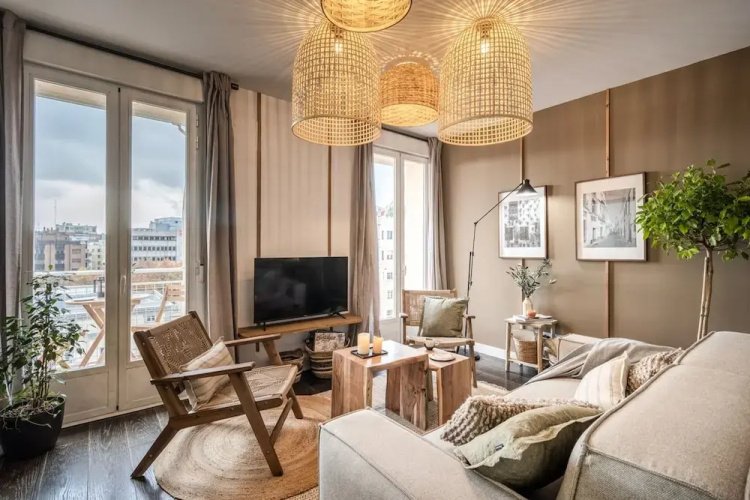Lora - 2 Bedroom Apartment in Almagro
