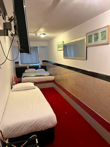 Standard Triple Basement room