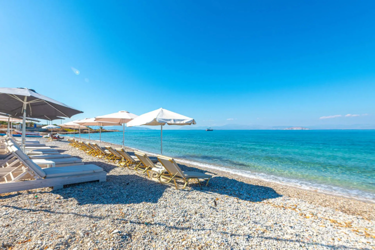 Laza Beach Inn
