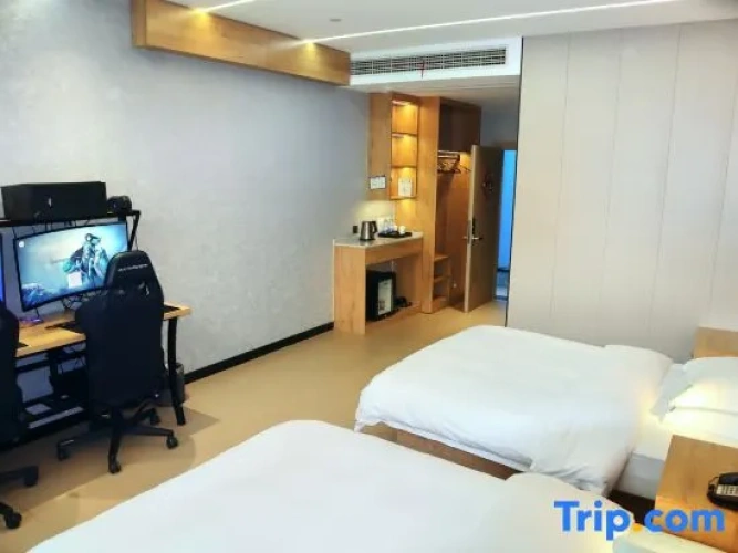 Standard Double room with view