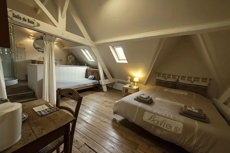 Triple Cottage