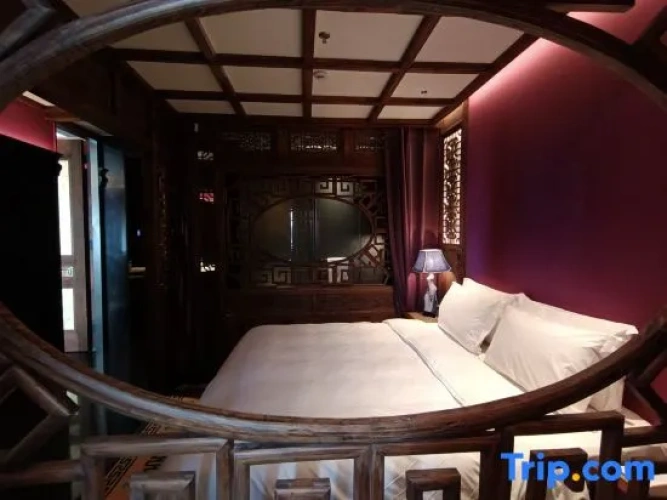 Deluxe Double Suite