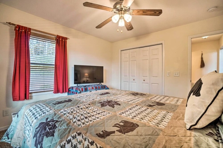 4 Bedrooms Cottage
