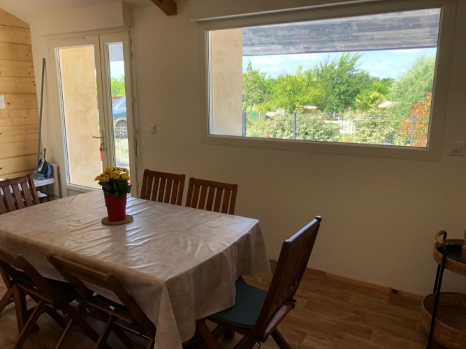 Apartment with garden view