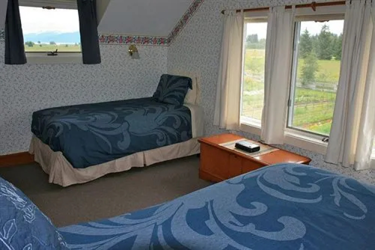 Gustavus Inn at Glacier Bay