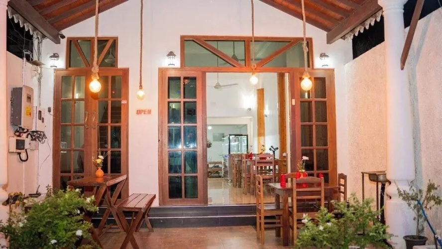 Yash Rest Inn