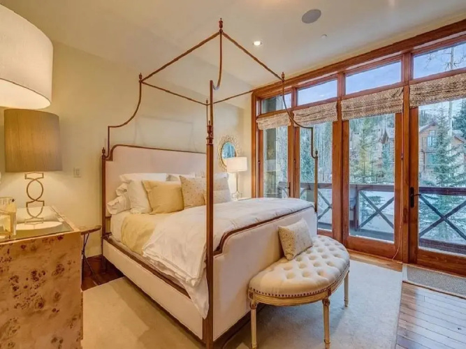 Lorian No 11 Condo