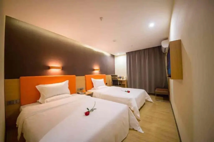 7Days Premium Jiangmen