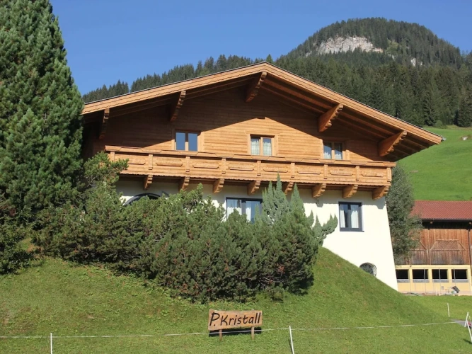 4 Bedrooms Classic Chalet