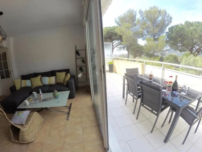 Apartment with balcony