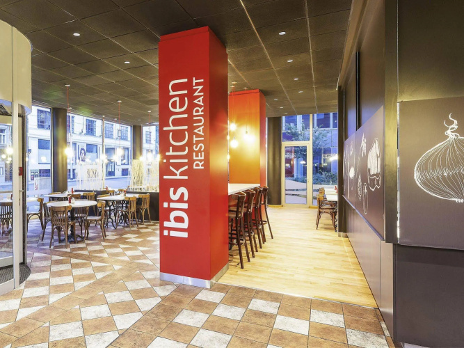 Hotel Ibis Praha Mala Strana photo 18