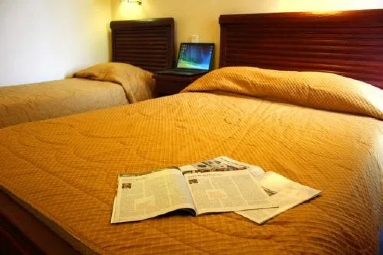 Xenia Hotel Drama