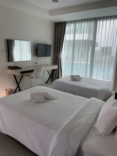 Standard Twin room with balcony
