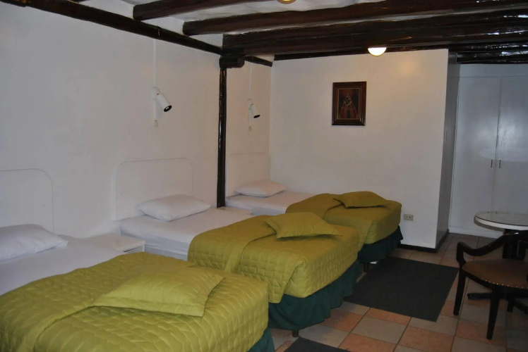 Hotel Fuente de Piedra II