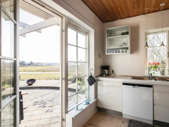 6 Person Holiday Home in Millinge