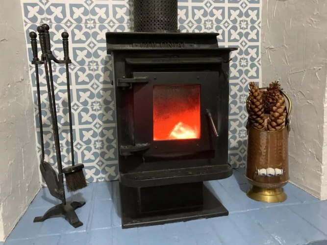 2 Bedrooms Cottage