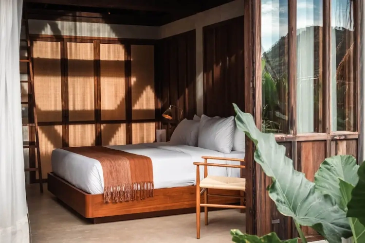 2 Bedrooms Luxury Villa with garden view