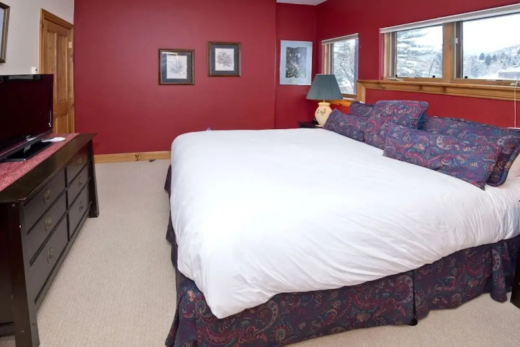 2239a Chamonix 3 Bedroom Home by Redawning
