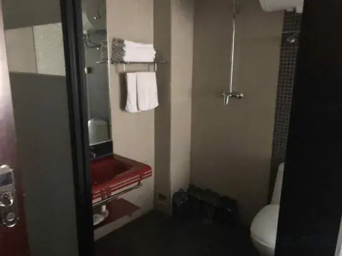 KS Hotel(客尚宾馆（百货大楼店）)