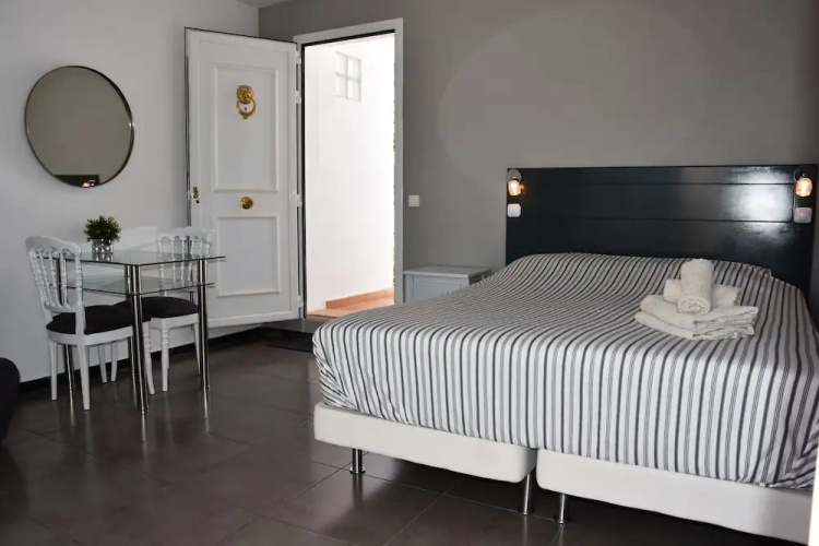 Bed & Breakfast Sardonyx